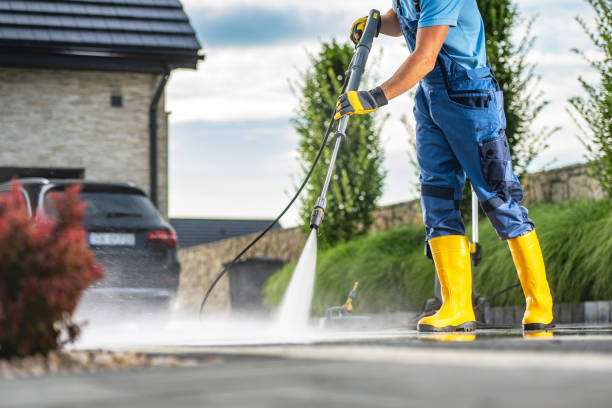 Best Sidewalk Pressure Washing  in Spring Arbor, MI